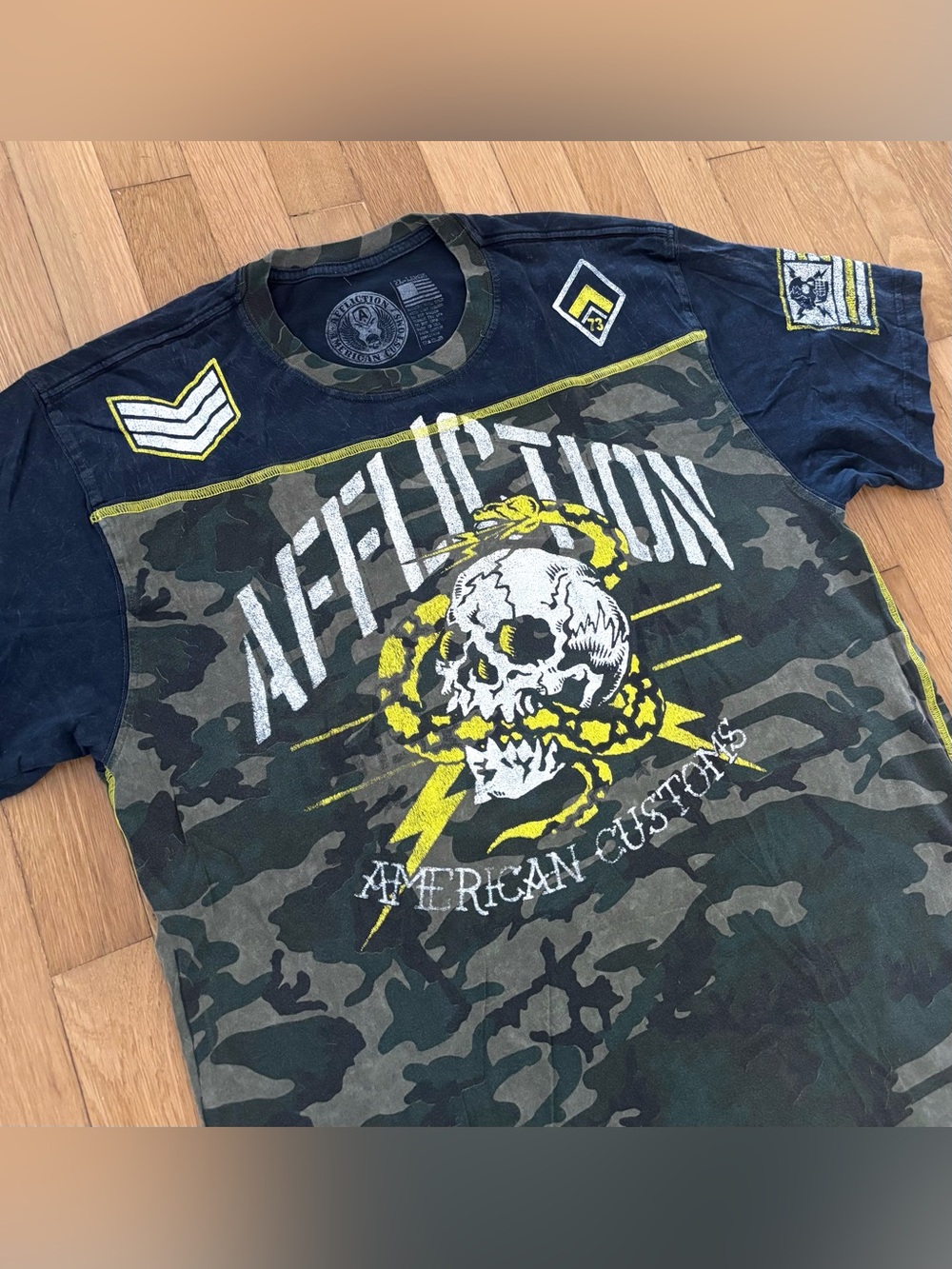 Vtg Affliction American Customs Shirt Mens 2XL Camo Live Fast Strike First Skull